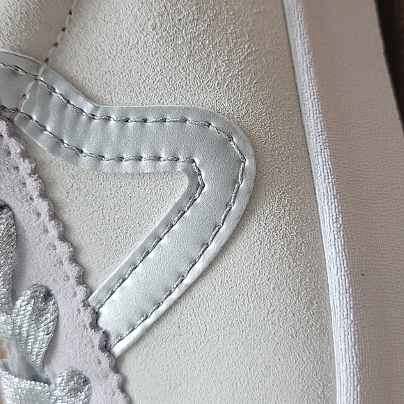 Van's Sport Low Brand new in the box authentic uper leather. - Picture 9 of 12